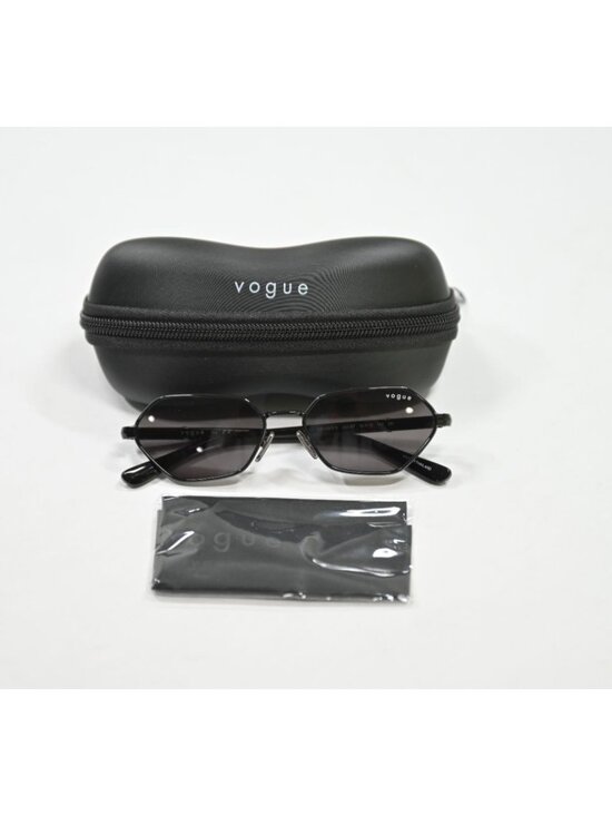 Vogue Sunglasses VO4349-S in Black main image 4